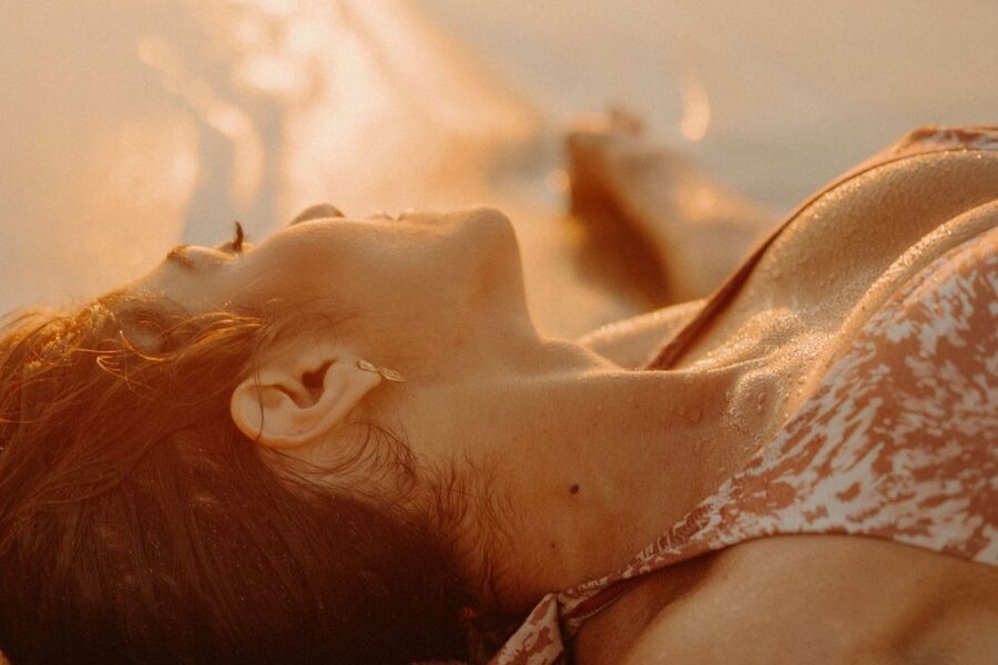 Flottaison et anxiété à Bordeaux : comment l&rsquo;isolation sensorielle calme le stress chronique en profondeur