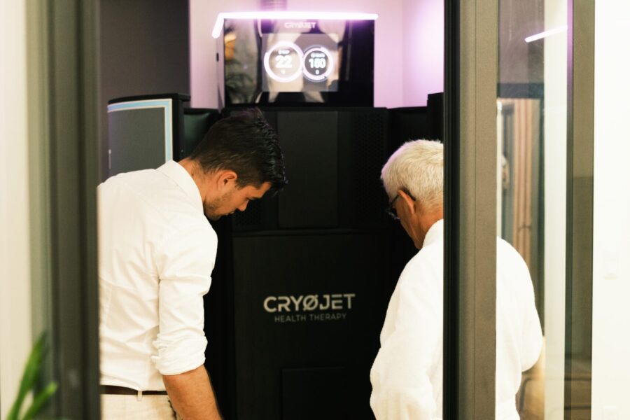 Cryothérapie vs Sauna Infrarouge à Bordeaux : lequel choisir selon votre objectif ?