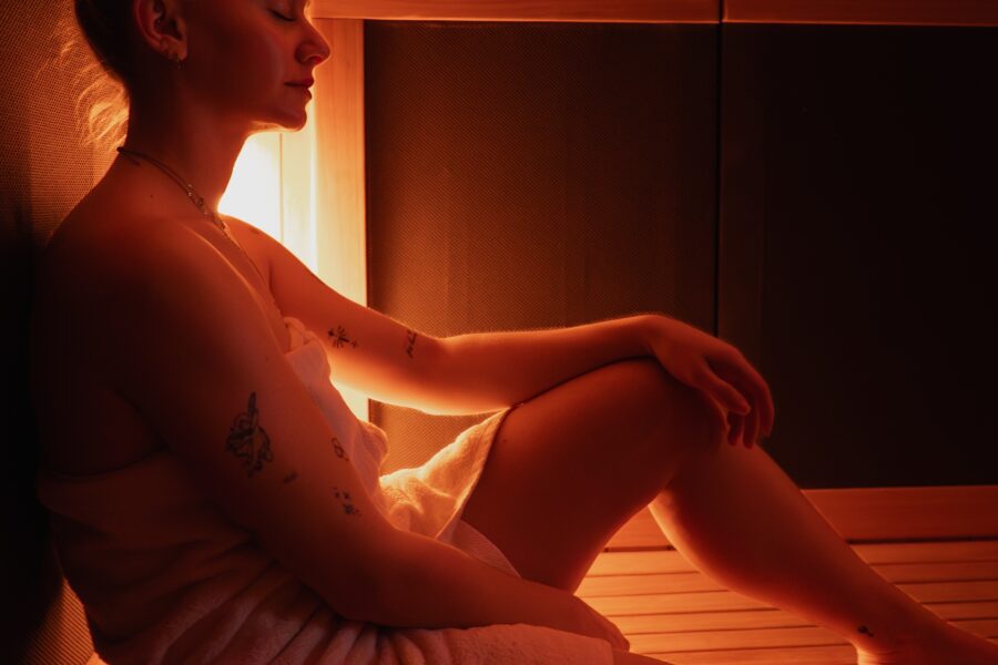 Sauna Infrarouge : Bienfaits, Science et Protocoles — Le Guide Complet à Bordeaux